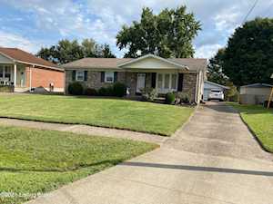 5505 Branston Dr Louisville, KY 40216