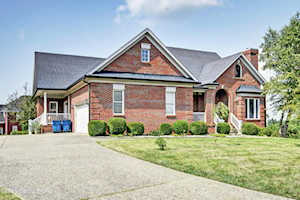 1809 St Andrews Ct La Grange, KY 40031