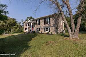 2003 Wildbriar Ct La Grange, KY 40031