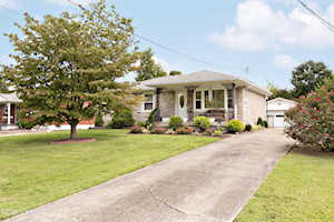 6317 Krause Ave Louisville, KY 40216