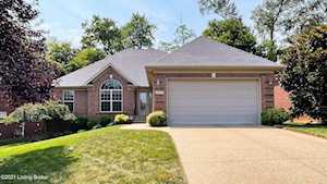 4200 Brook Farm Pl Louisville, KY 40299