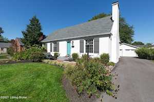 4614 Beaver Rd Louisville, KY 40207