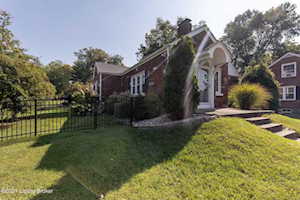 2911 Spencer Ave Louisville, KY 40205