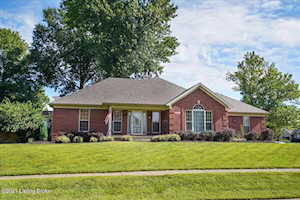 6707 Black Locust Way Louisville, KY 40272