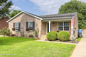 10906 Youngtown Dr Louisville, KY 40272