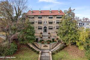 2519 Cherokee Pkwy #10 Louisville, KY 40204