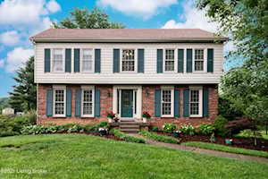 703 Thorpe Dr Louisville, KY 40243