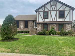 402 Bromwell Dr Louisville, KY 40245
