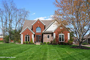3801 Buglewood Pl Louisville, KY 40245