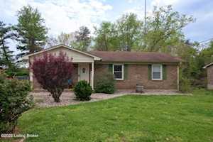 433 Dogwood Dr Mt Washington, KY 40047