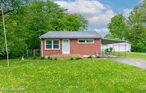 1604 Pershing Ave Louisville, KY 40242