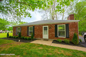 809 Fenley Ave Louisville, KY 40222