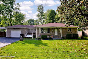 4904 Hyde Park Dr Louisville, KY 40216