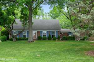 3305 Behr Ct Louisville, KY 40220