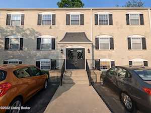 208 Middletown Square Louisville, KY 40243