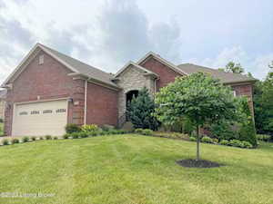 895 Abingdon Ln Shelbyville, KY 40065