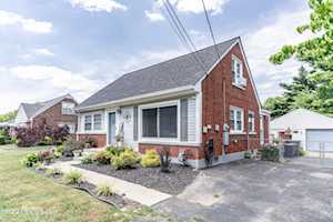 10207 Moonlight Way Louisville, KY 40272