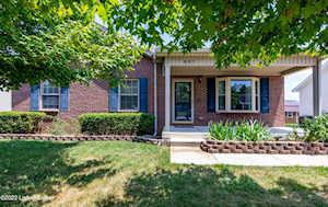 857 Tecumseh Dr Shepherdsville, KY 40165