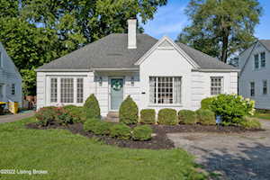 128 N Hubbards Ln Louisville, KY 40207