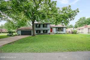 6724 Fordham Ln Louisville, KY 40291