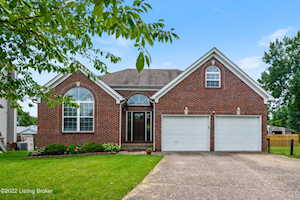 7106 Ridge Farm Ct Louisville, KY 40291