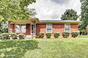 2306 Allegheny Dr Louisville, KY 40299