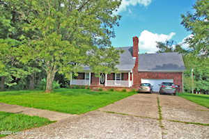 3202 Bluegrass Dr Shelbyville, KY 40065