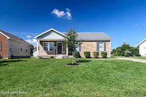 155 Deerfield Ct Shepherdsville, KY 40165