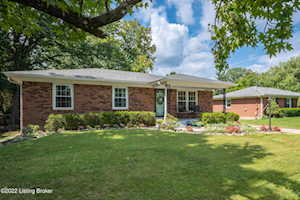 810 Girard Dr Louisville, KY 40222