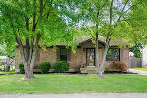 12220 Somerset Dr Shepherdsville, KY 40229