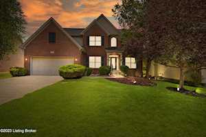 10503 Providence Dr Louisville, KY 40291