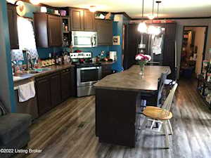 199 Bivins Point Shepherdsville, KY 40165