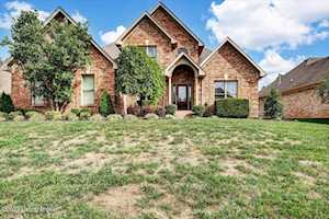 10803 Woodtwist Ct Louisville, KY 40291