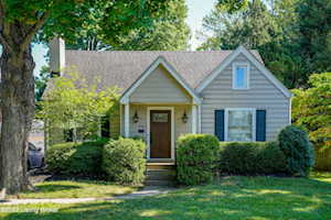 513 Breckenridge Ln Louisville, KY 40207
