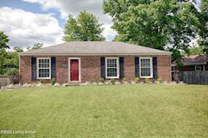 5813 Brandywyne Ct Louisville, KY 40291