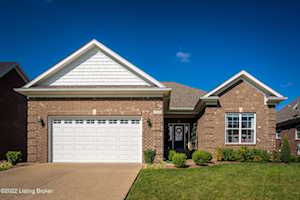6608 Willow Branch Ct Louisville, KY 40291