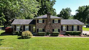 2708 Stephan Rd Louisville, KY 40214