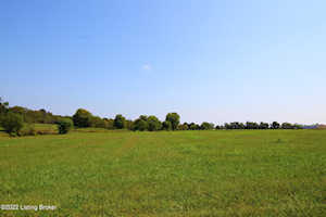400 Flood Rd Shelbyville, KY 40065