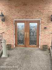 1612 Gardiner Ln #203 Louisville, KY 40205