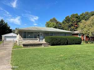 8304 Pandorea Dr Louisville, KY 40258