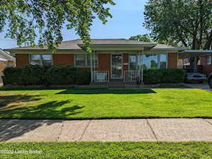 4315 Cloverleaf Dr Louisville, KY 40216
