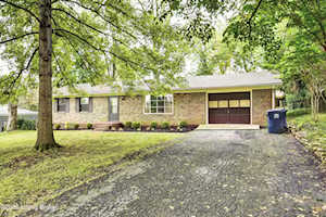 204 S Oak St La Grange, KY 40031