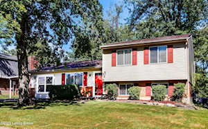 9219 Foxtail Ct Crestwood, KY 40014