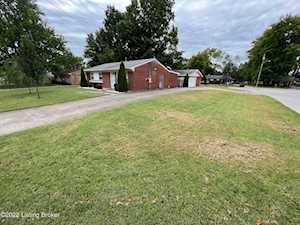 242 Dale Rd Shepherdsville, KY 40229