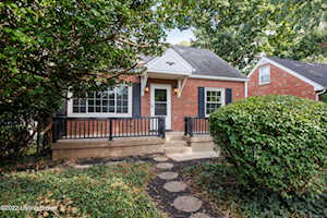 211 Merriman Rd Louisville, KY 40207