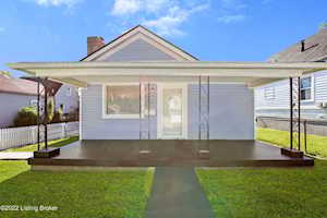 834 Iroquois Ave Louisville, KY 40214