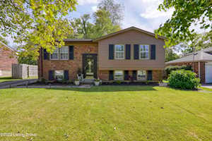 12210 Brookgreen Dr Louisville, KY 40243