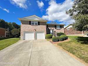 7429 Nottoway Cir Louisville, KY 40214
