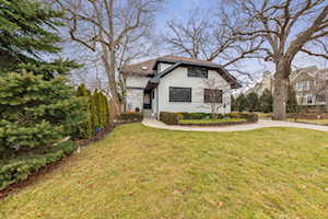 310 W Cook Ave Libertyville, IL 60048