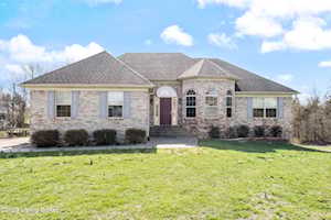 551 Spring Farm Trail Shepherdsville, KY 40165